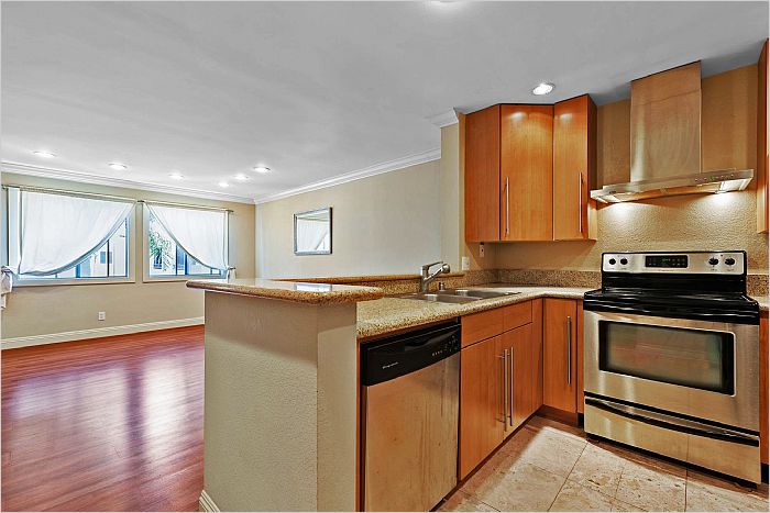 Elfyer - San Diego, CA House - For Sale