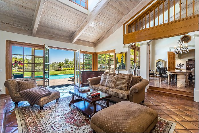 Elfyer - Woodland Hills, CA House - For Sale