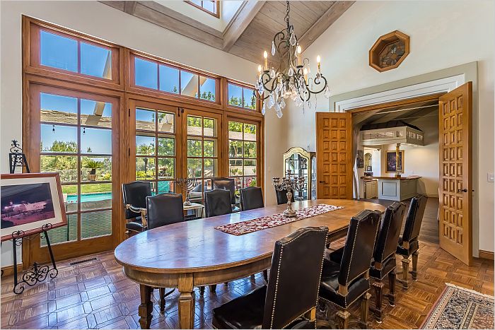 Elfyer - Woodland Hills, CA House - For Sale