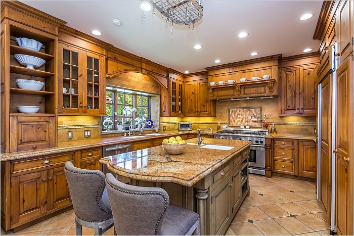 Elfyer - Woodland Hills, CA House - For Sale