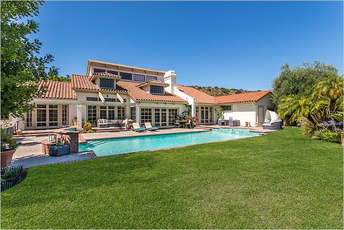 Elfyer - Woodland Hills, CA House - For Sale
