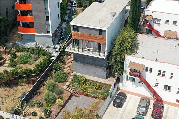 Elfyer - Los Angeles, CA House - For Sale