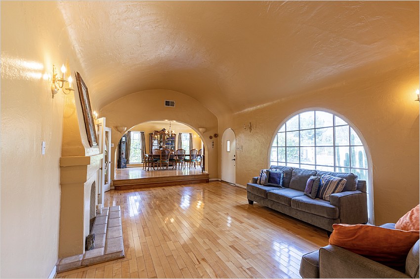 Elfyer - Sherman Oaks, CA House - For Sale