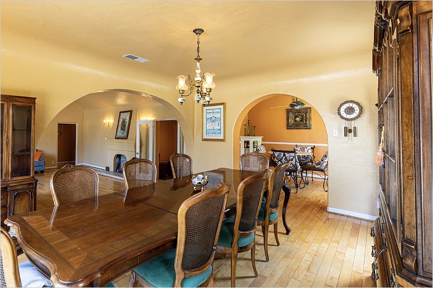 Elfyer - Sherman Oaks, CA House - For Sale