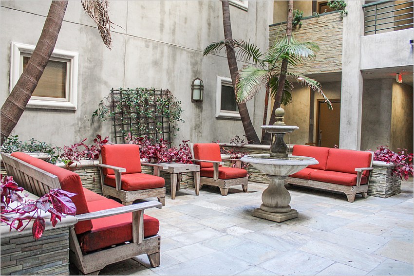 Elfyer - Los Angeles, CA House - For Sale