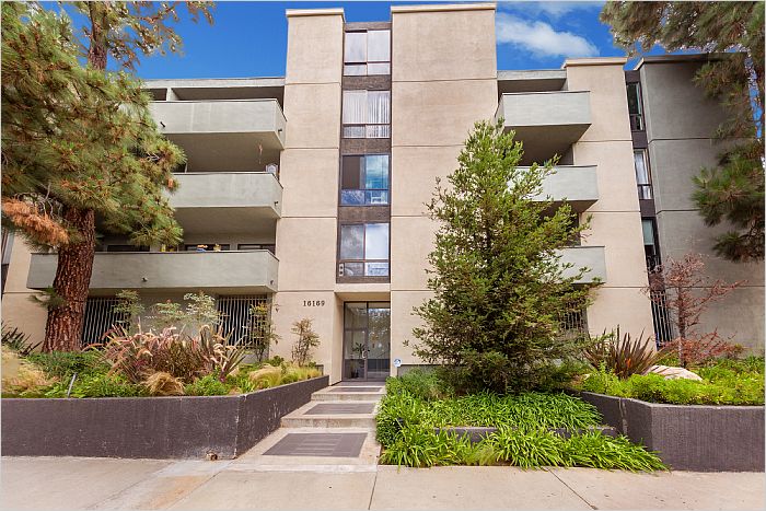 Elfyer - Los Angeles, CA House - For Sale