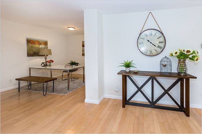 Elfyer - Los Angeles, CA House - For Sale