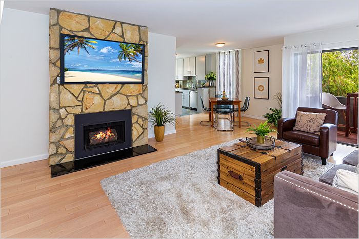 Elfyer - Los Angeles, CA House - For Sale