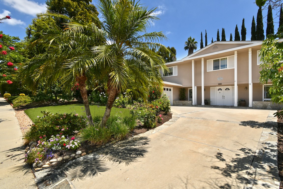 Elfyer - Calabasas, CA House - For Sale