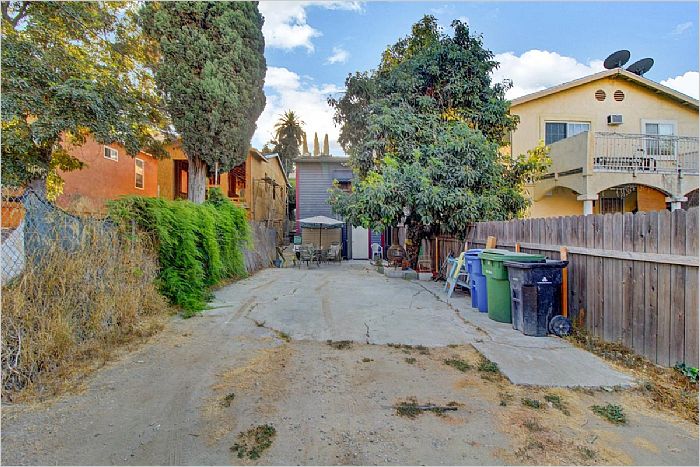 Elfyer - Los Angeles, CA House - For Sale