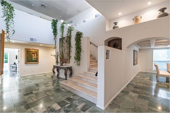 Elfyer - Sherman Oaks, CA House - For Sale