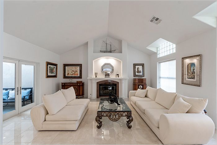 Elfyer - Sherman Oaks, CA House - For Sale