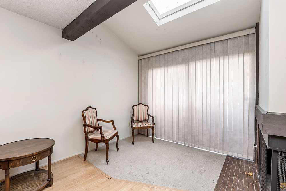 Elfyer - Tarzana, CA House - For Sale