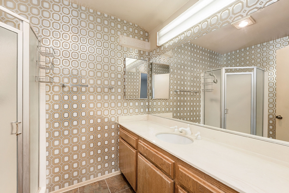 Elfyer - Tarzana, CA House - For Sale