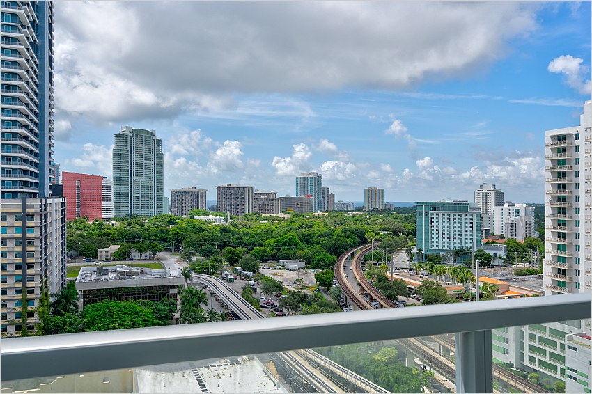 Elfyer - Miami, FL House - For Sale