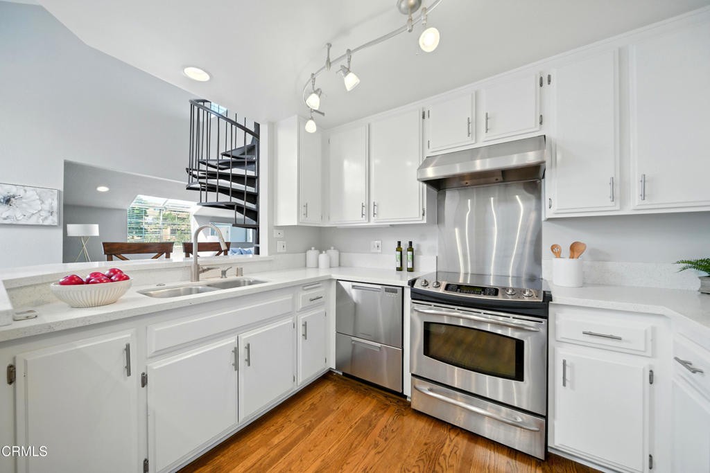 Elfyer - Pasadena, CA House - For Sale