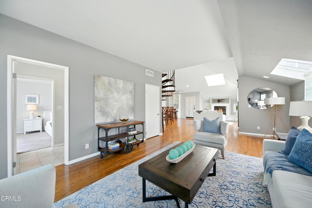 Elfyer - Pasadena, CA House - For Sale