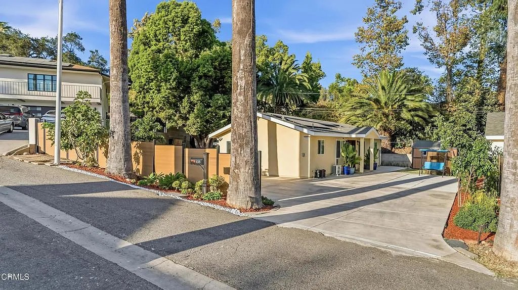 Elfyer - Azusa, CA House - For Sale