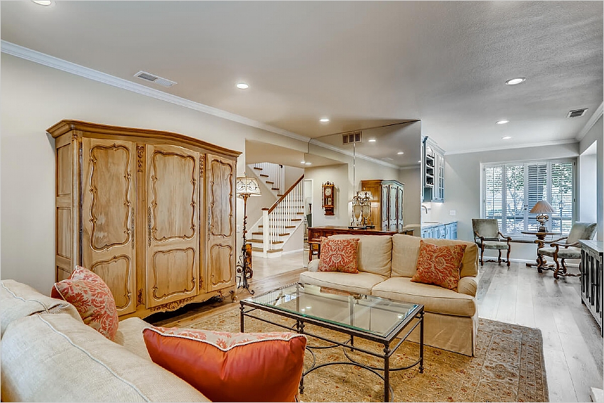 Elfyer - Sacramento, CA House - For Sale