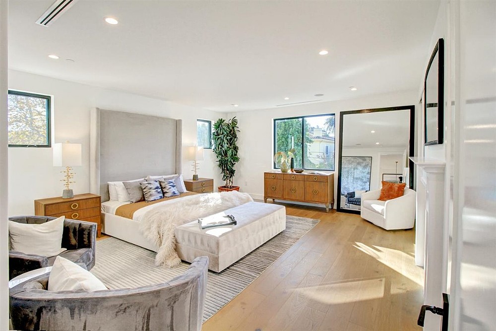 Elfyer - Sherman Oaks, CA House - For Sale