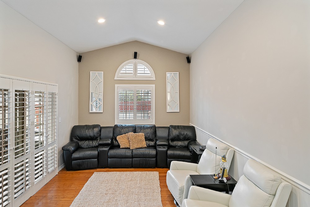 Elfyer - Los Angeles, CA House - For Sale