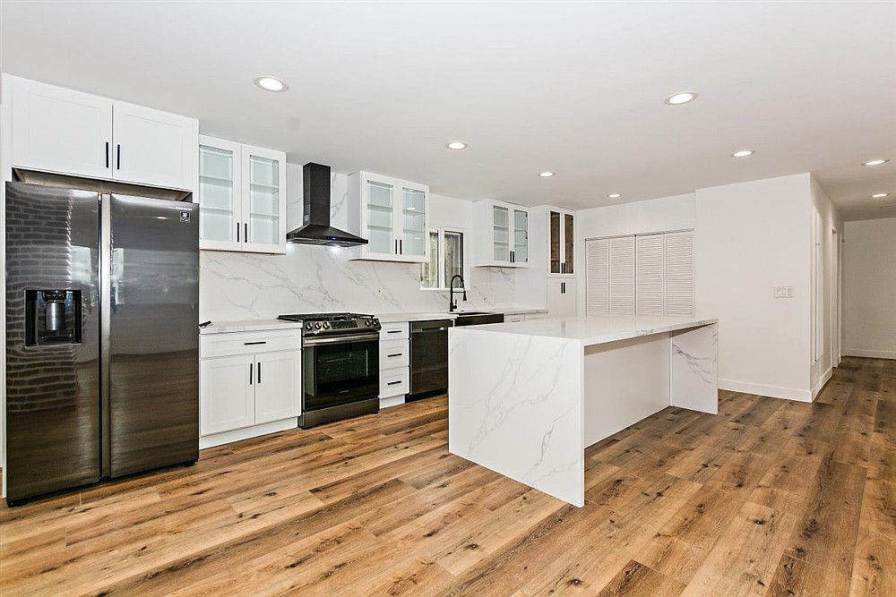 Elfyer - Los Angeles, CA House - For Sale