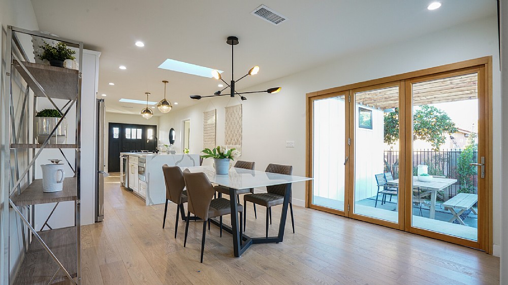 Elfyer - Los Angeles, CA House - For Sale