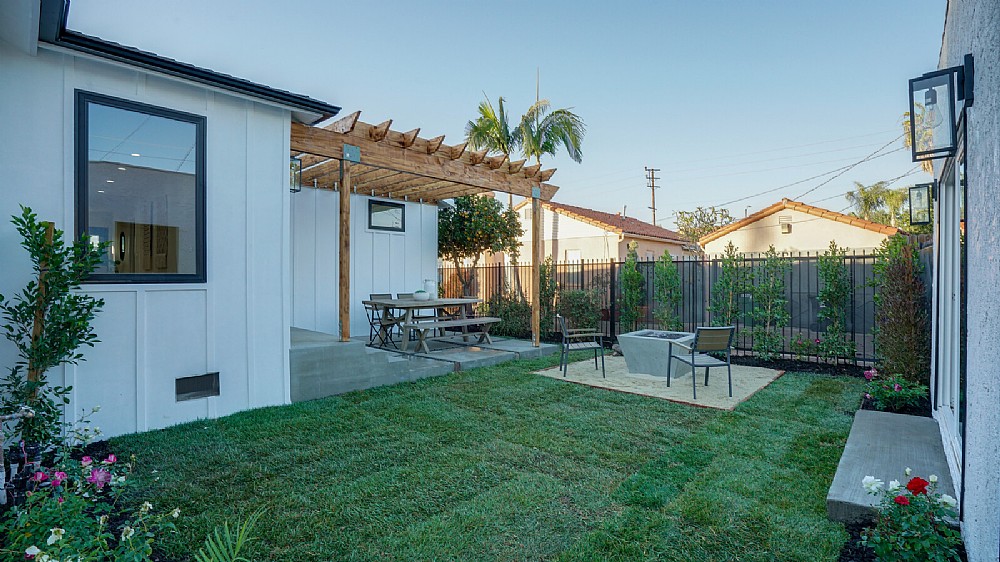 Elfyer - Los Angeles, CA House - For Sale