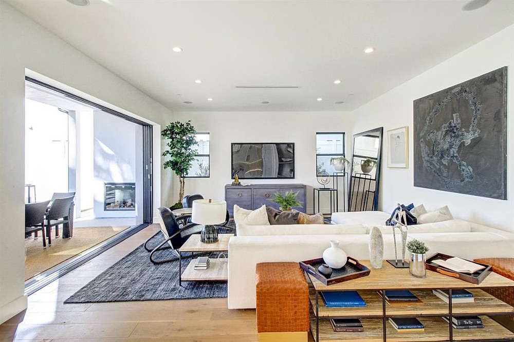 Elfyer - Sherman Oaks, CA House - For Sale