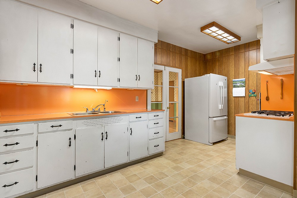 Elfyer - Upper Lake, CA House - For Sale