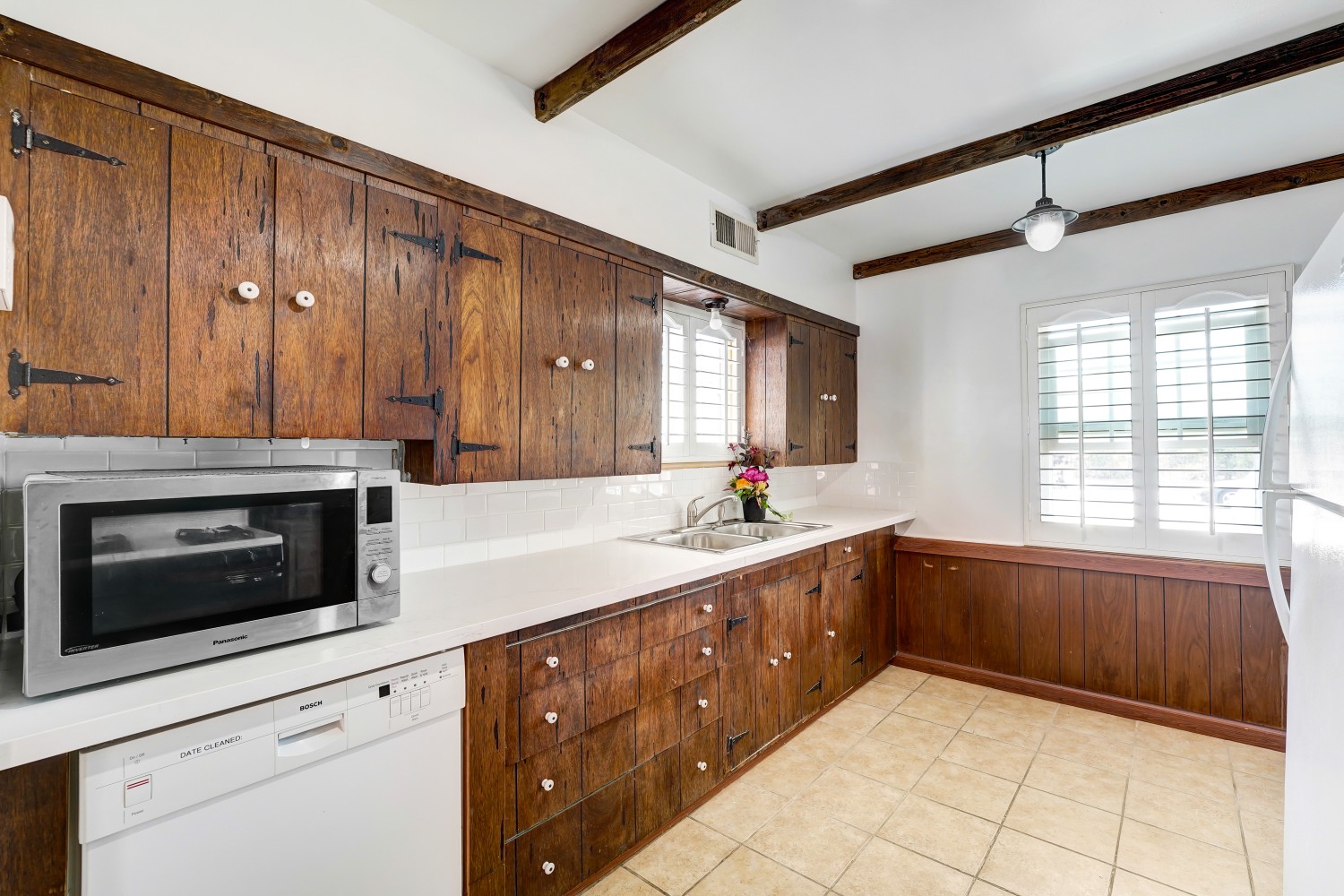 Elfyer - Burbank, CA House - For Sale