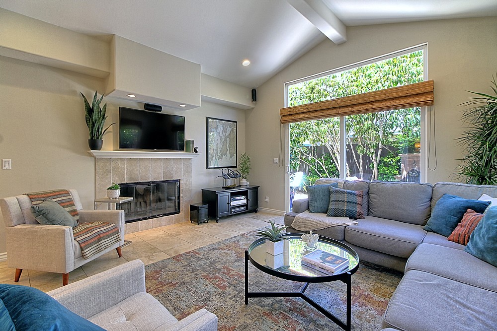 Elfyer - Ventura, CA House - For Sale