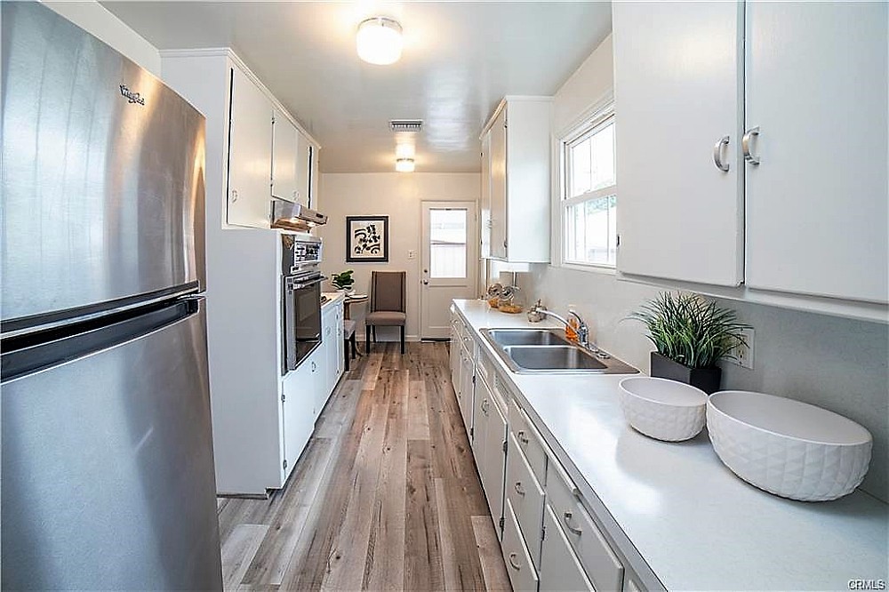 Elfyer - Burbank, CA House - For Sale