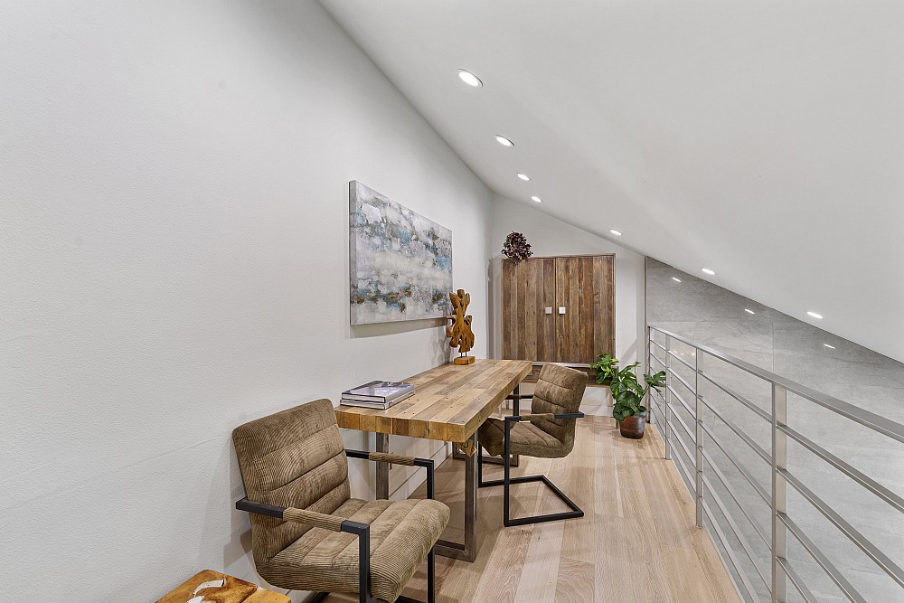 Elfyer - Burbank, CA House - For Sale