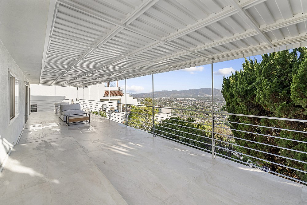 Elfyer - Burbank, CA House - For Sale