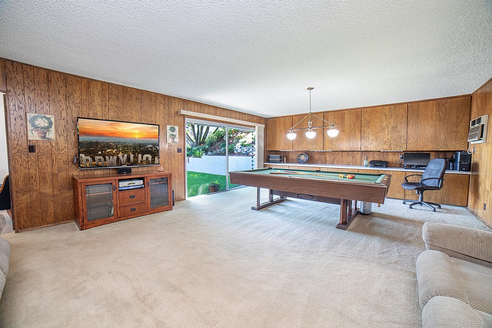 Elfyer - Burbank, CA House - For Sale