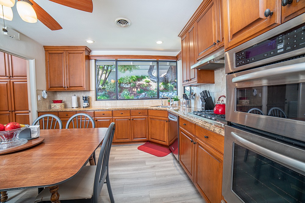 Elfyer - Burbank, CA House - For Sale