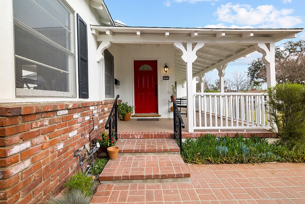 Elfyer - Burbank, CA House - For Sale