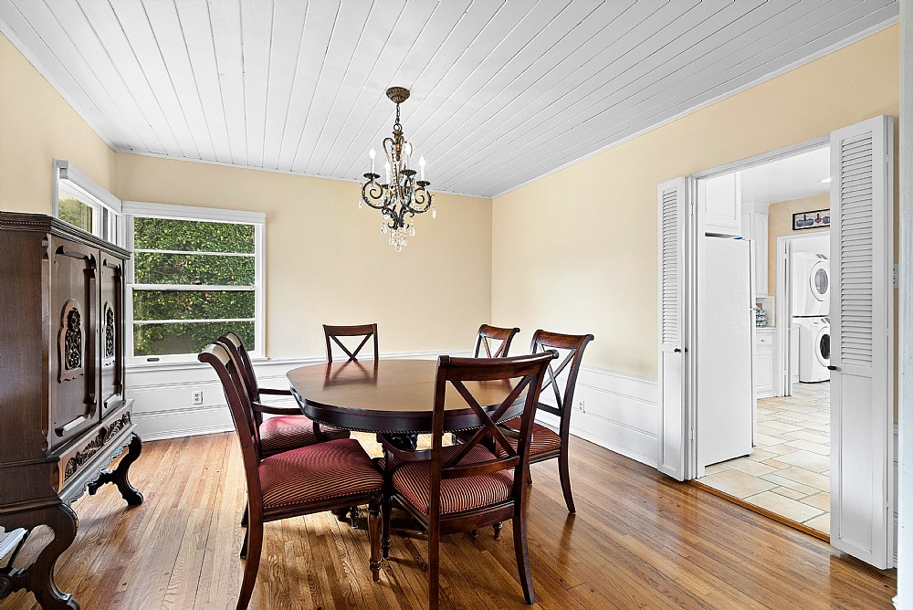 Elfyer - Burbank, CA House - For Sale