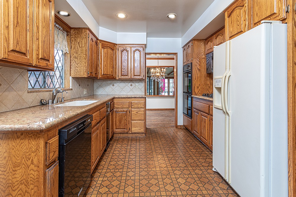 Elfyer - Burbank, CA House - For Sale