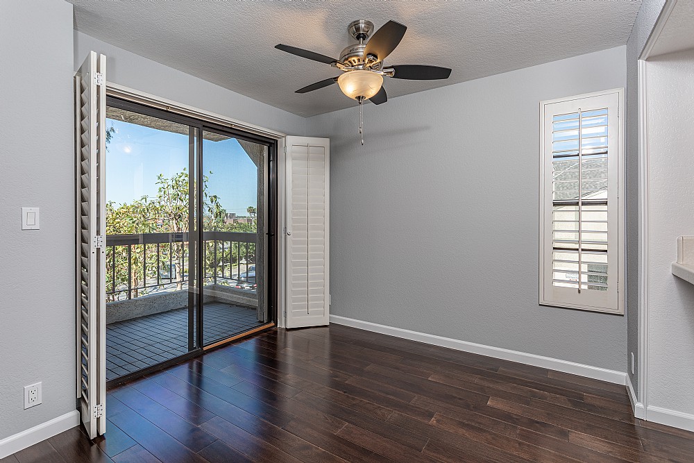 Elfyer - Burbank, CA House - For Sale