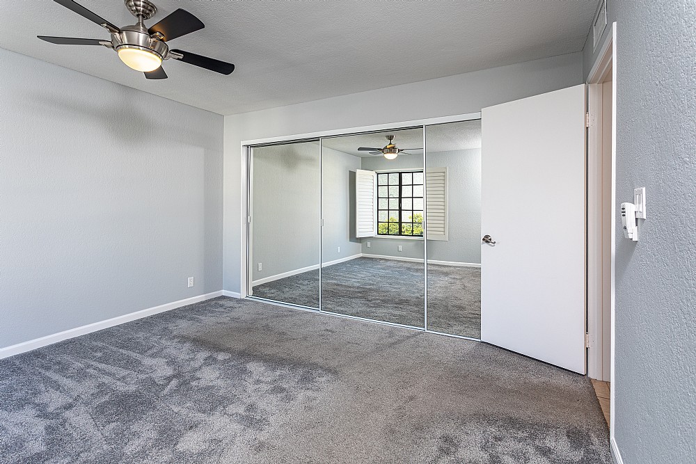 Elfyer - Burbank, CA House - For Sale