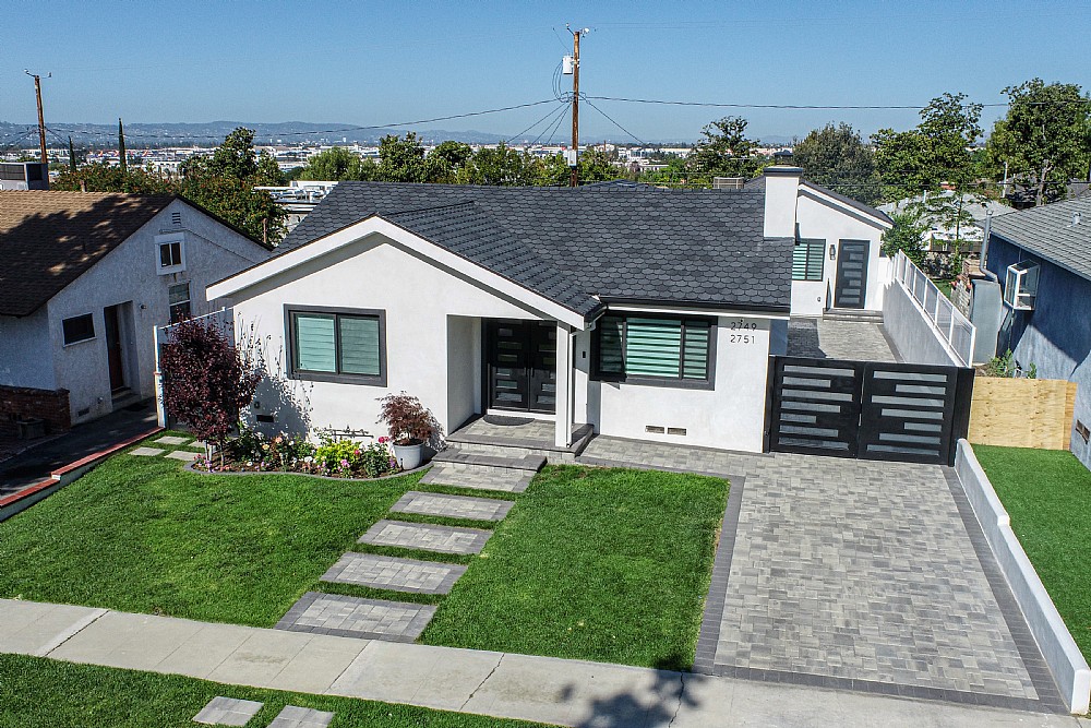 Elfyer - Burbank, CA House - For Sale