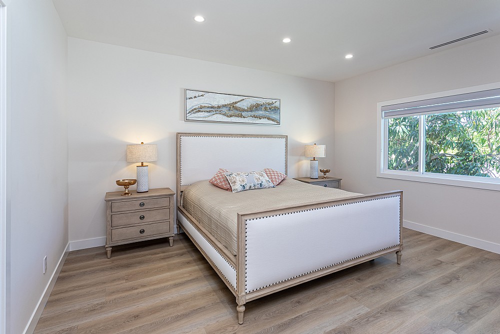 Elfyer - Burbank, CA House - For Sale