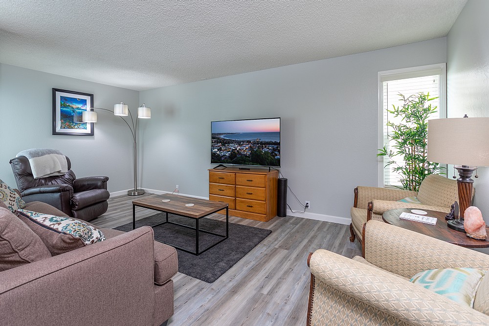 Elfyer - Ventura, CA House - For Sale