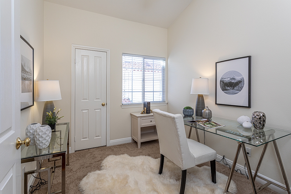 Elfyer - Burbank, CA House - For Sale