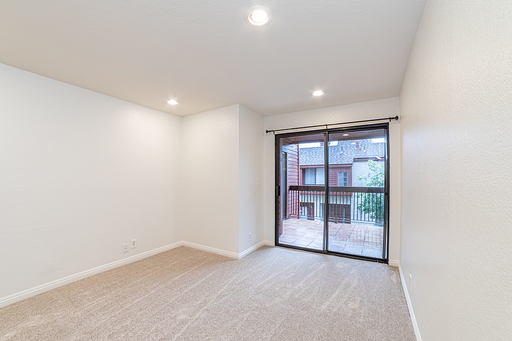 Elfyer - Burbank, CA House - For Sale