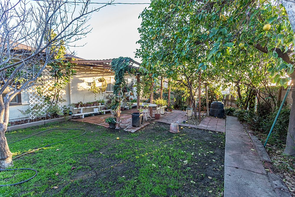 Elfyer - Burbank, CA House - For Sale