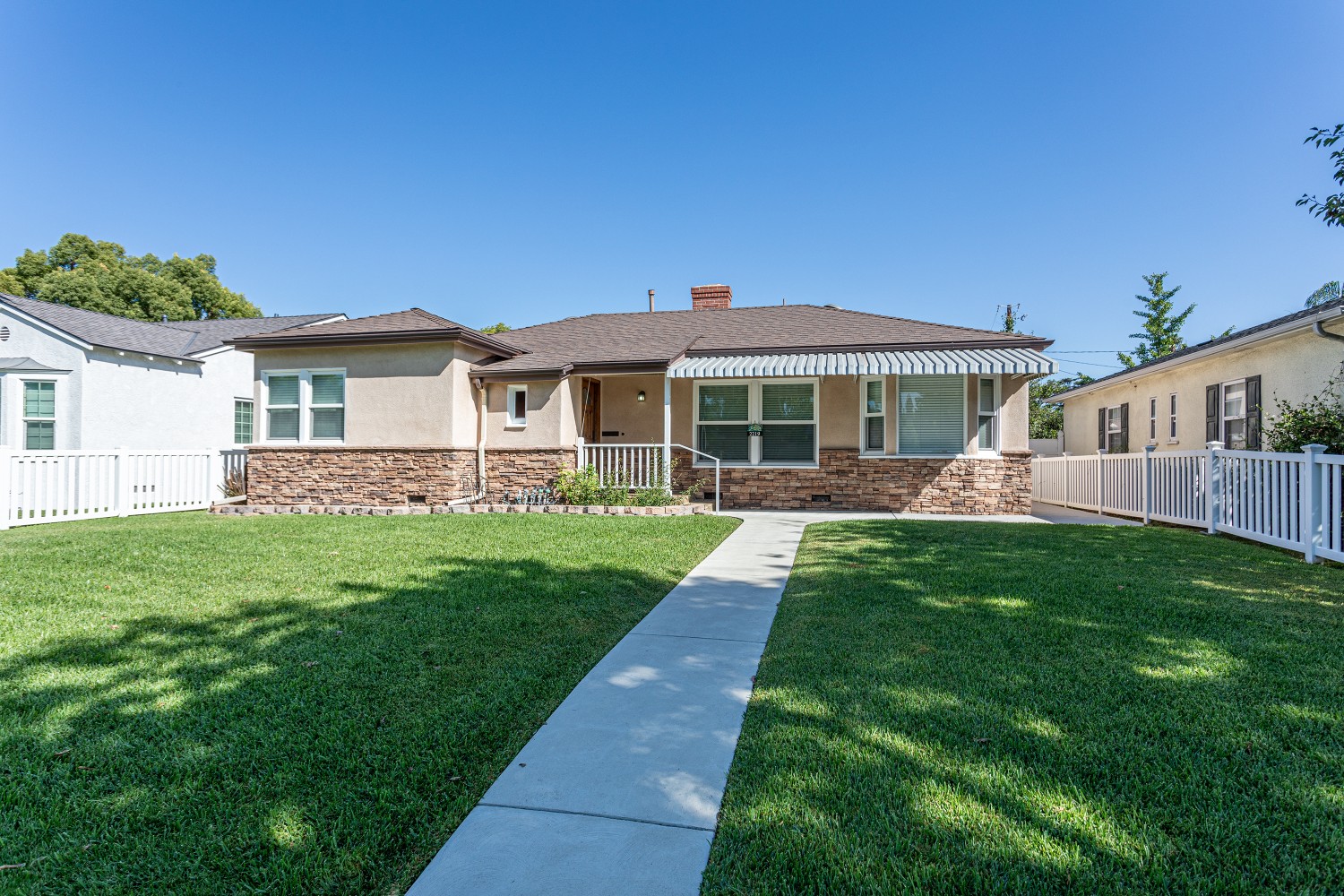 Elfyer - Burbank, CA House - For Sale