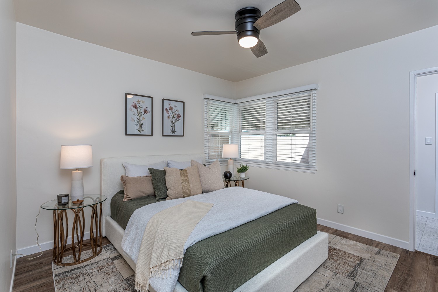 Elfyer - Burbank, CA House - For Sale